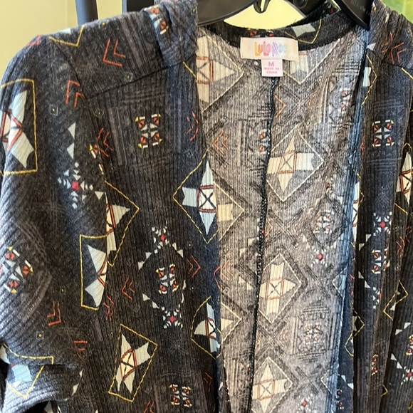 LuLaRoe Geometric Print Duster⭐️ - Picture 3 of 3